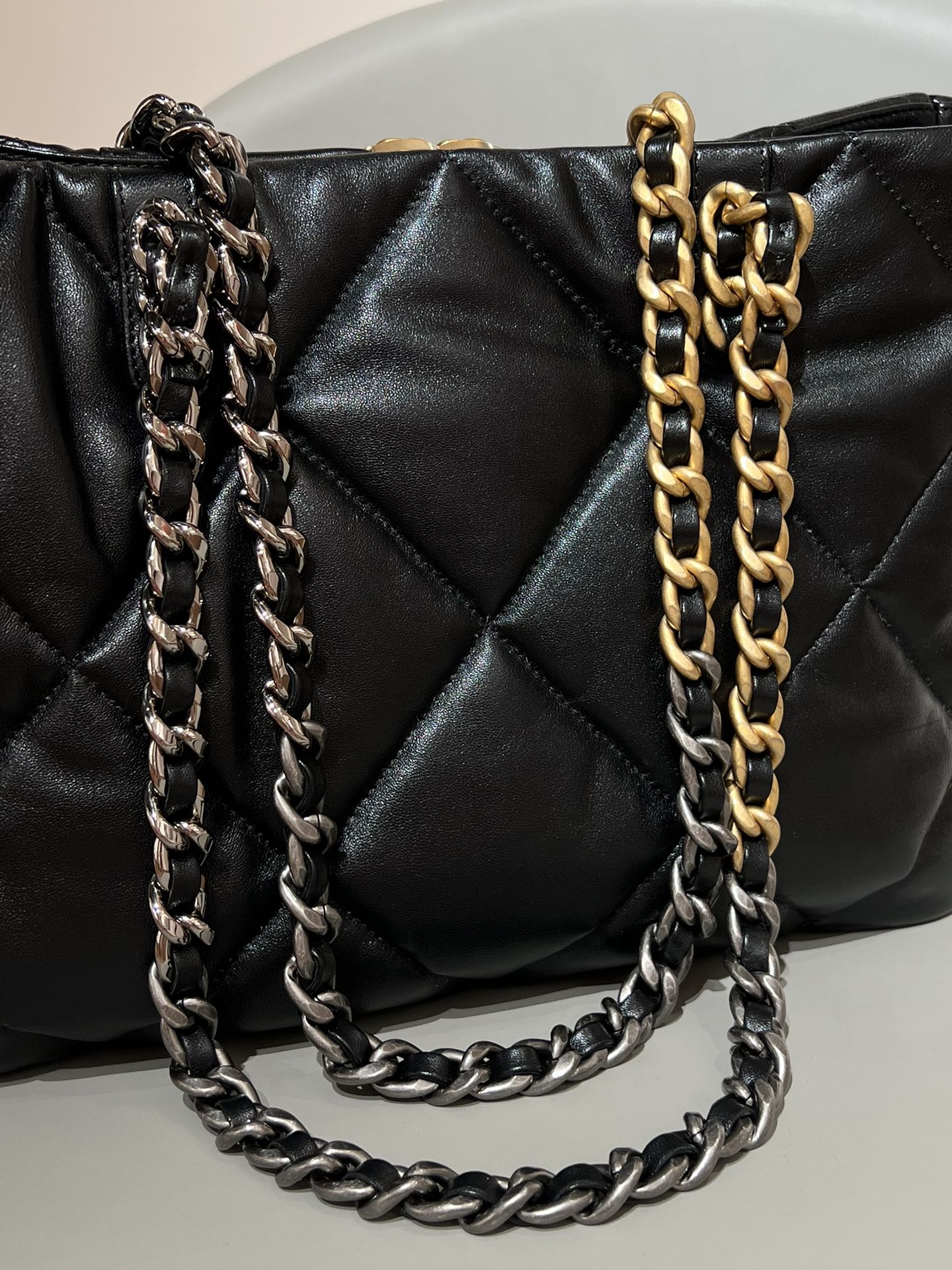 지존 / 샤넬 가방 19Bag 쇼핑백