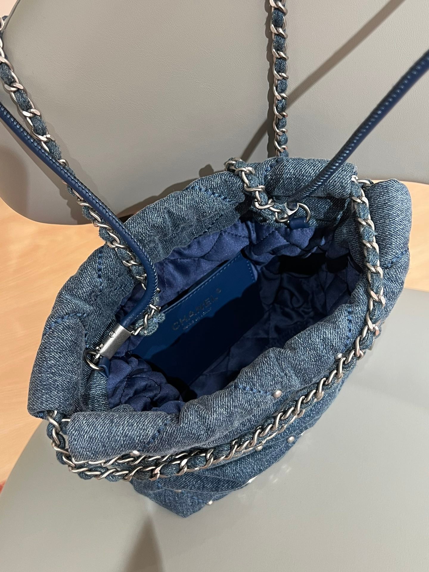 지존 / 샤넬 가방 22Bag 미니 데님  숄더백