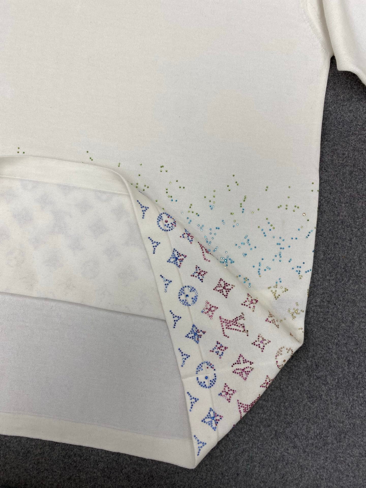 TJ셀러 / 루이비통 남성 반팔 티셔츠