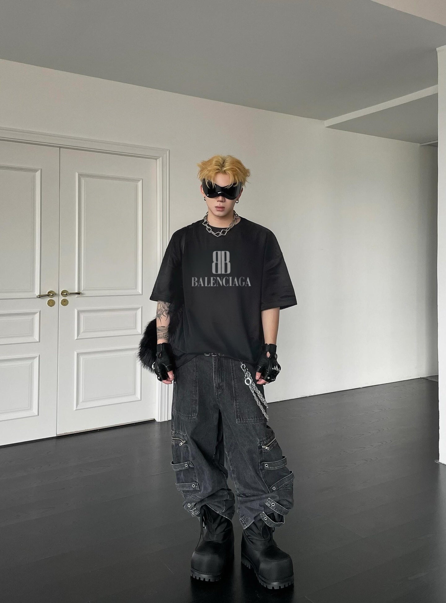 체인2호 / 발렌시아가 남성 반팔 티셔츠
