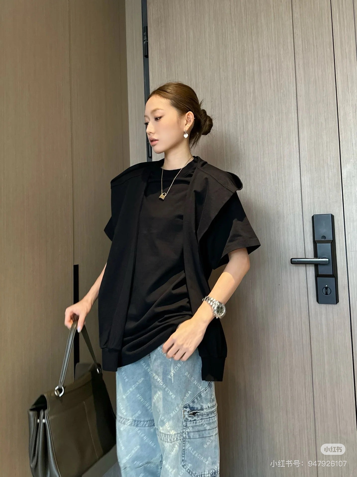 체인2호 / 발렌시아가 남성 네팔 반팔 티셔츠