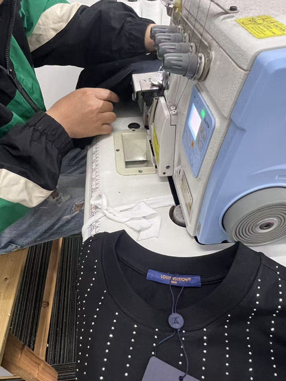 체인2호 / 루이비통 남성 반팔 티셔츠