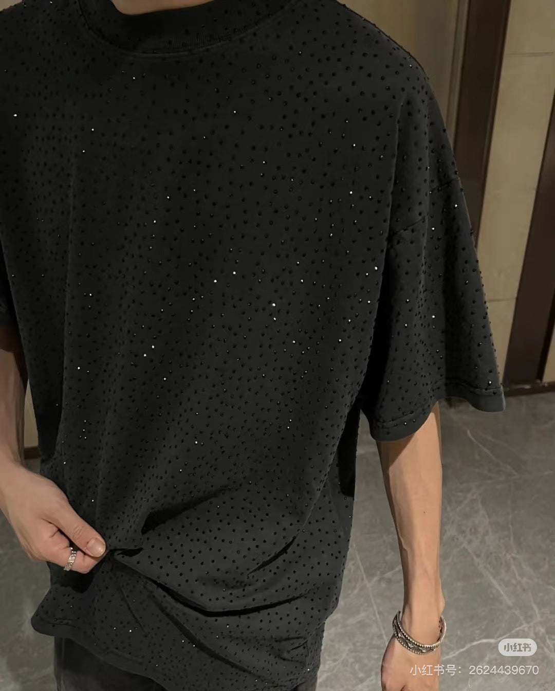 체인2호 / 발렌시아가 남성 반짝반짝 반팔 티셔츠