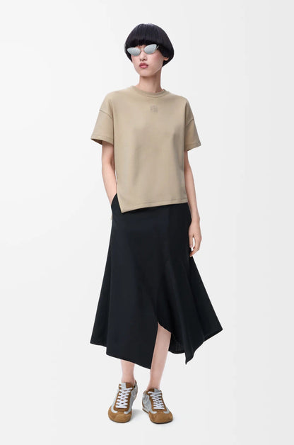 체인2호 / 로에베 여성 언밸런스 라운드넥 반팔 티셔츠