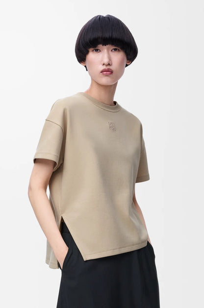체인2호 / 로에베 여성 언밸런스 라운드넥 반팔 티셔츠