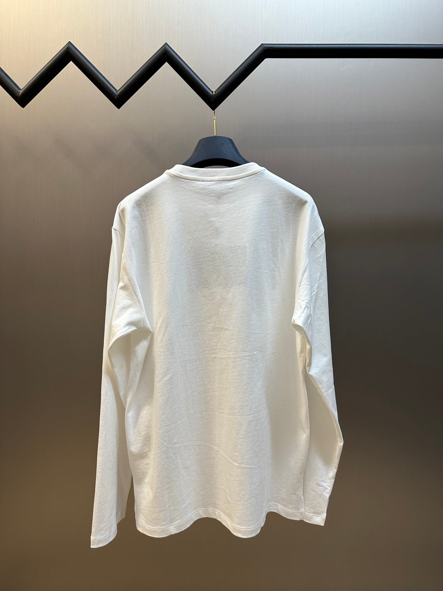 체인2호 / 프라다 남성 여성 긴팔티