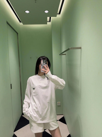 체인2호 / 프라다 남성 여성 긴팔티