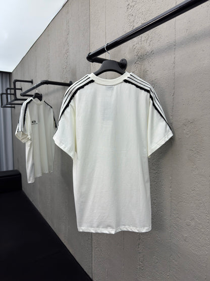 체인2호 / 발렌시아가 남성 더블 링 자수 반팔 티셔츠