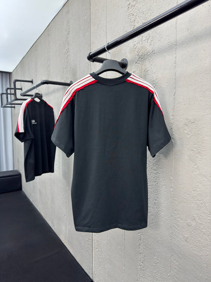 체인2호 / 발렌시아가 남성 더블 링 자수 반팔 티셔츠
