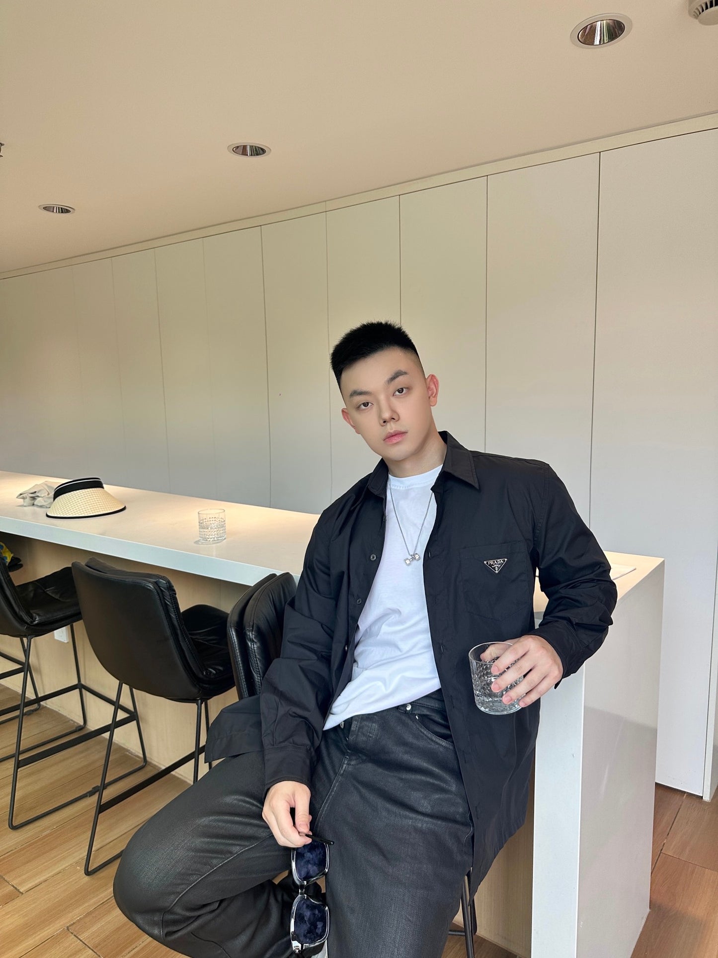 GTR / 프라다 남성 포켓 삼각표 셔츠