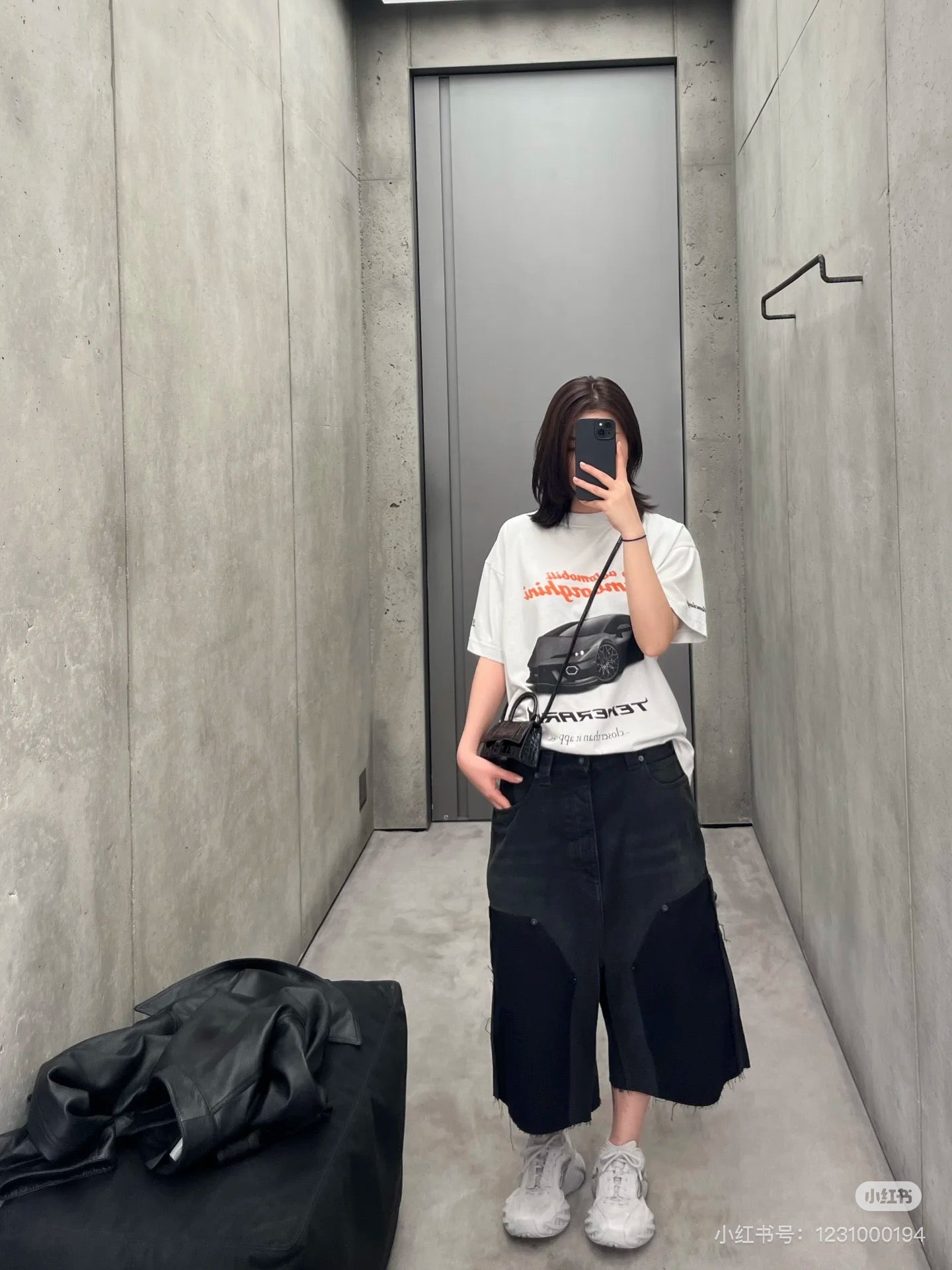 체인2호 / 발렌시아가 남성 데님 반바지