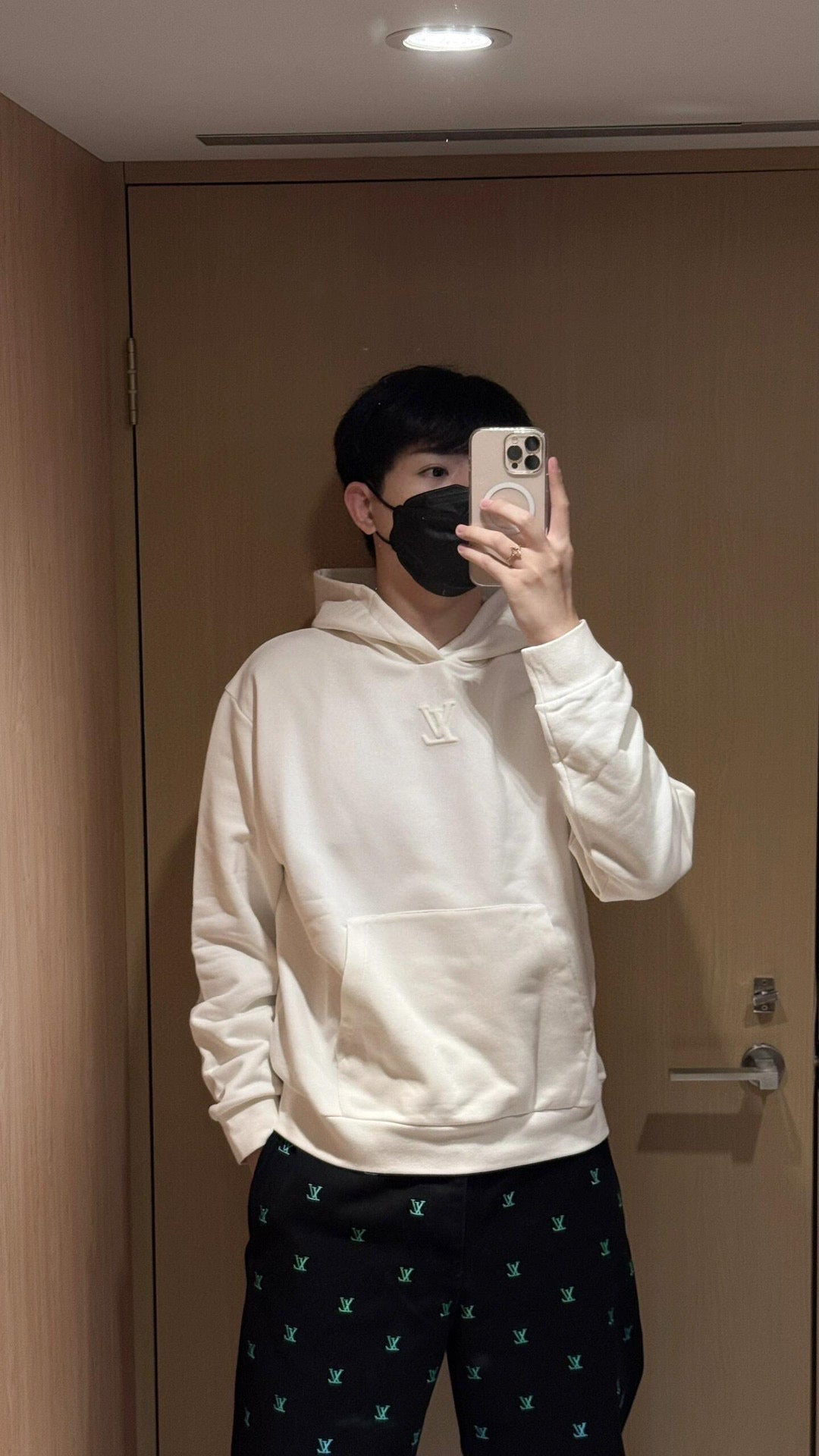 체인2호 / 루이비통 남성 후드티