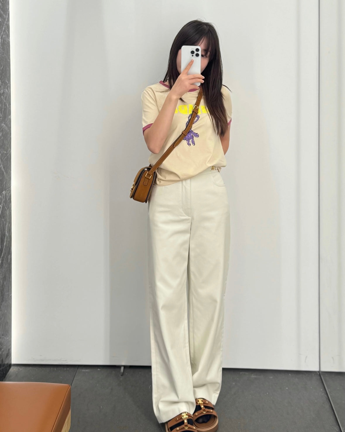 체인2호 / 셀린느 여성 토끼 프린트 반팔 티셔츠