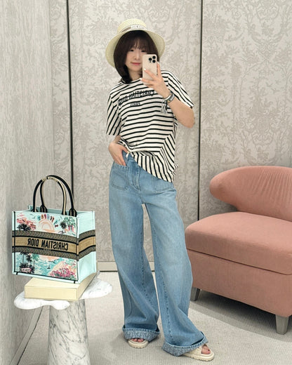 체인2호 / 디올 여성 불규칙 스트라이프 반팔 티셔츠