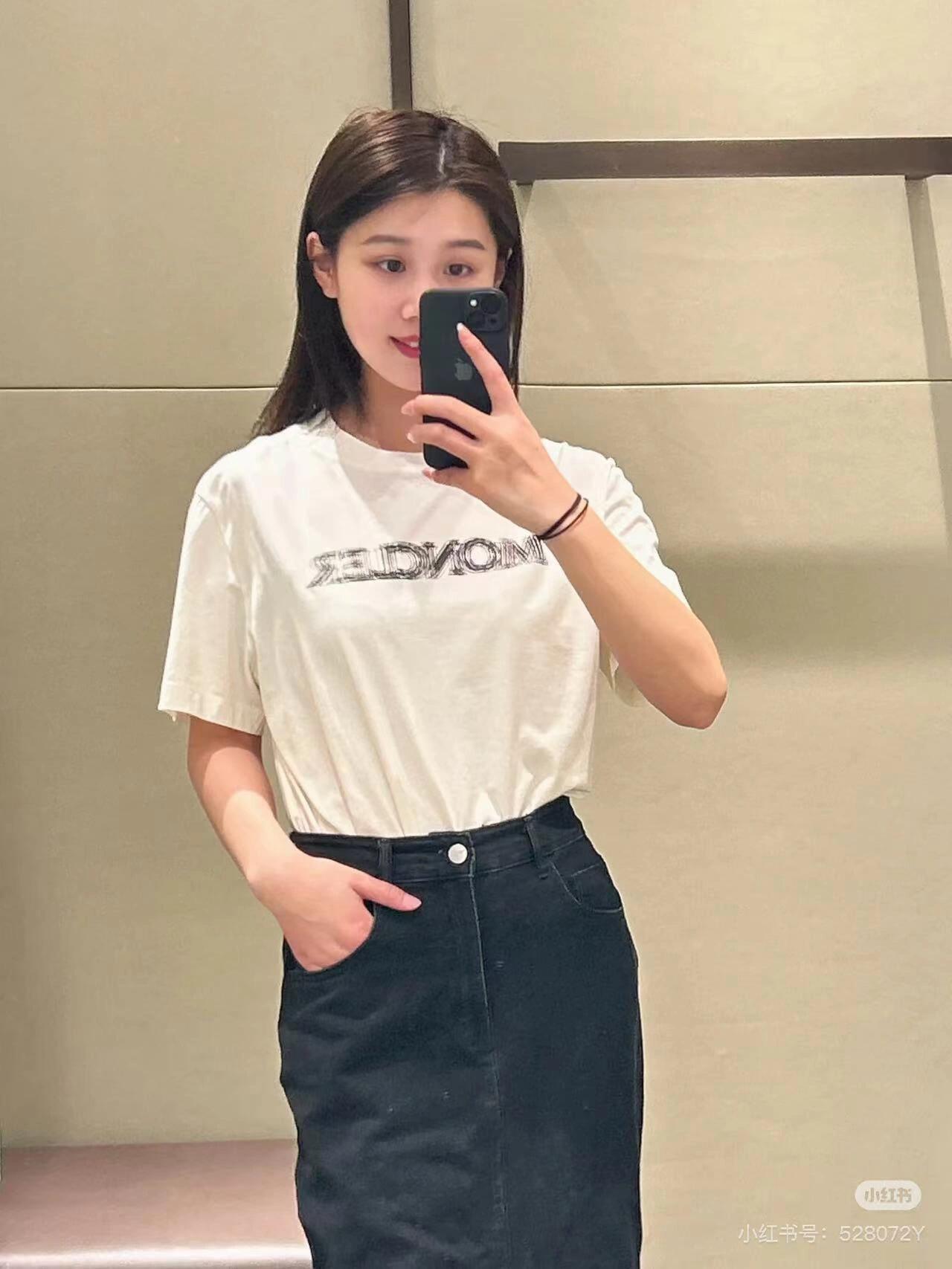 R공장 / 몽클레어 남성 흐림 알파벳 로고 면 반팔 티셔츠