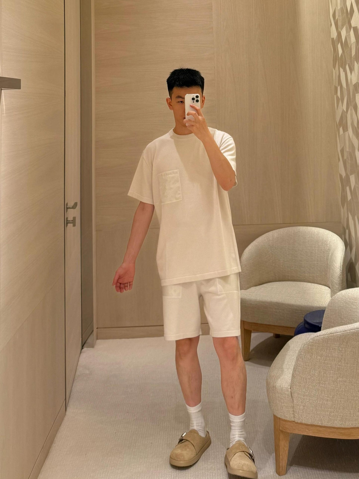 R공장 / 루이비통 남성 반팔 티셔츠