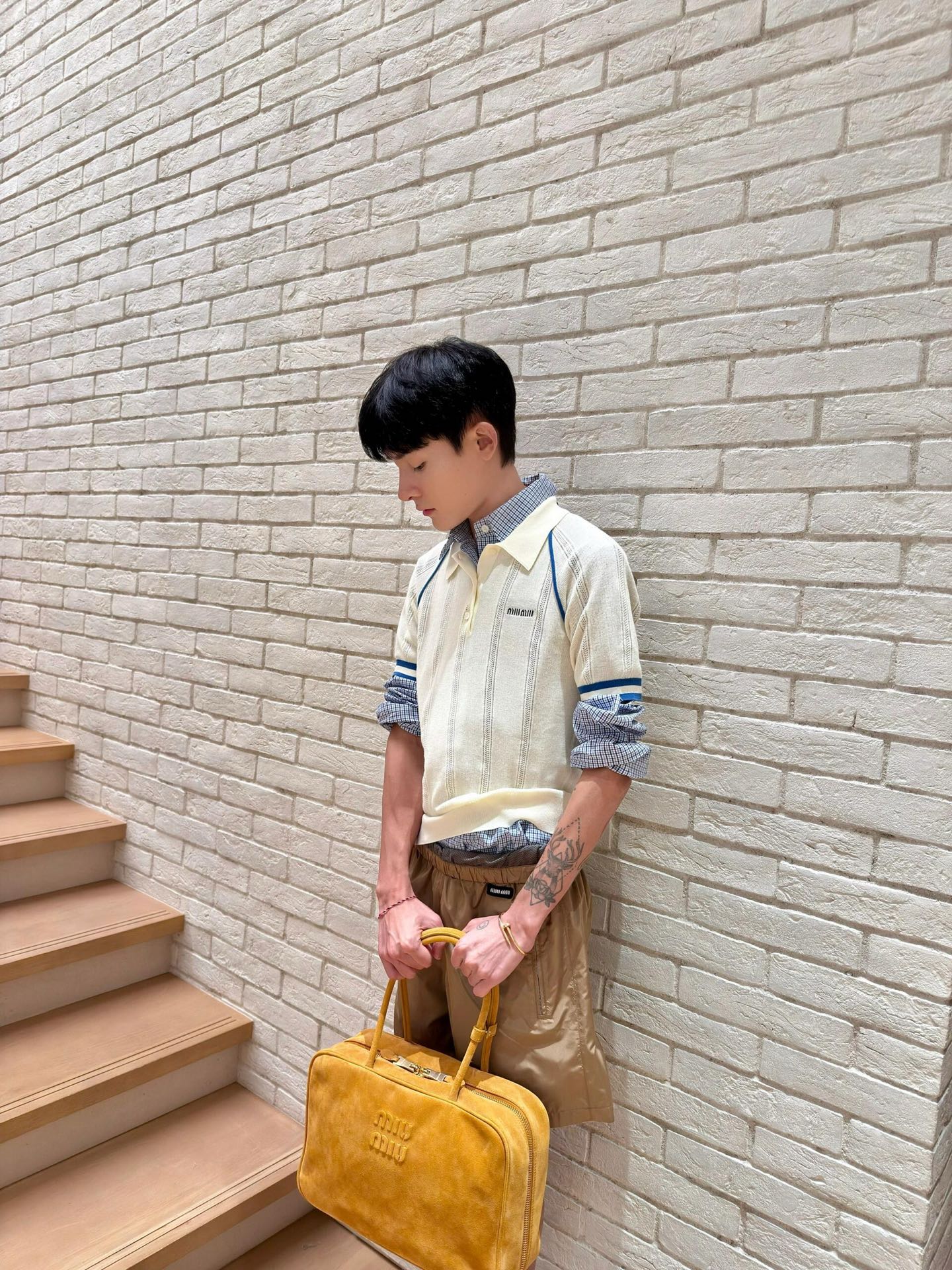 R공장 / 미우미우 남성 여성 니트 반팔 셔츠
