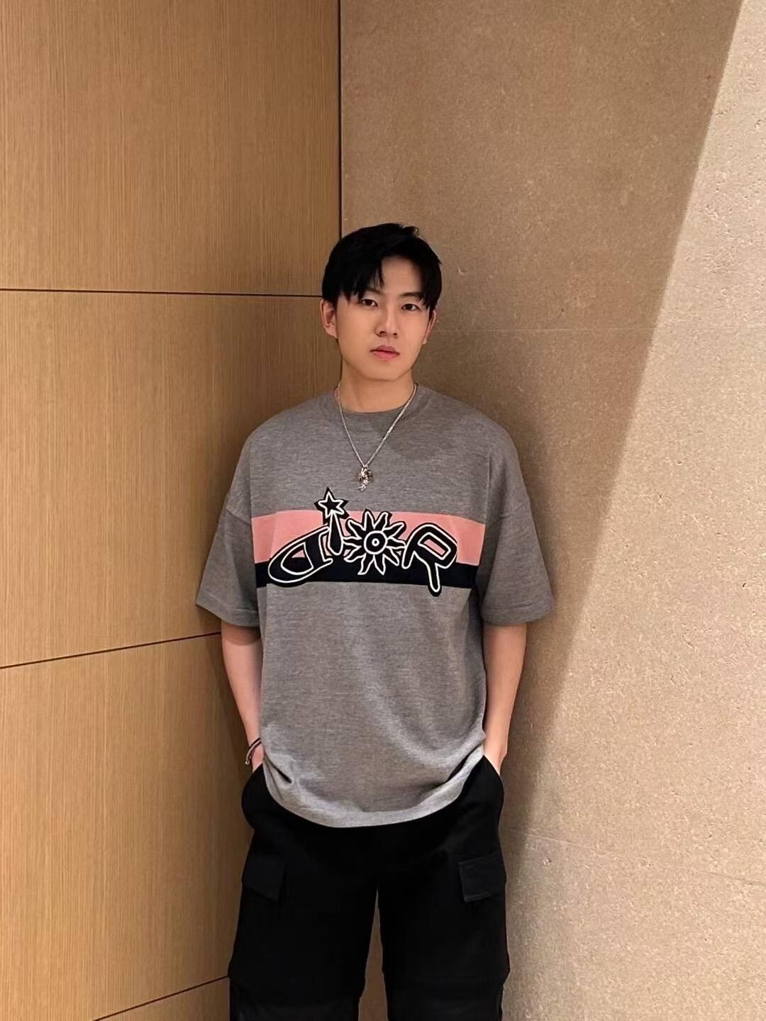 R공장 / 디올 남성 반팔 티셔츠