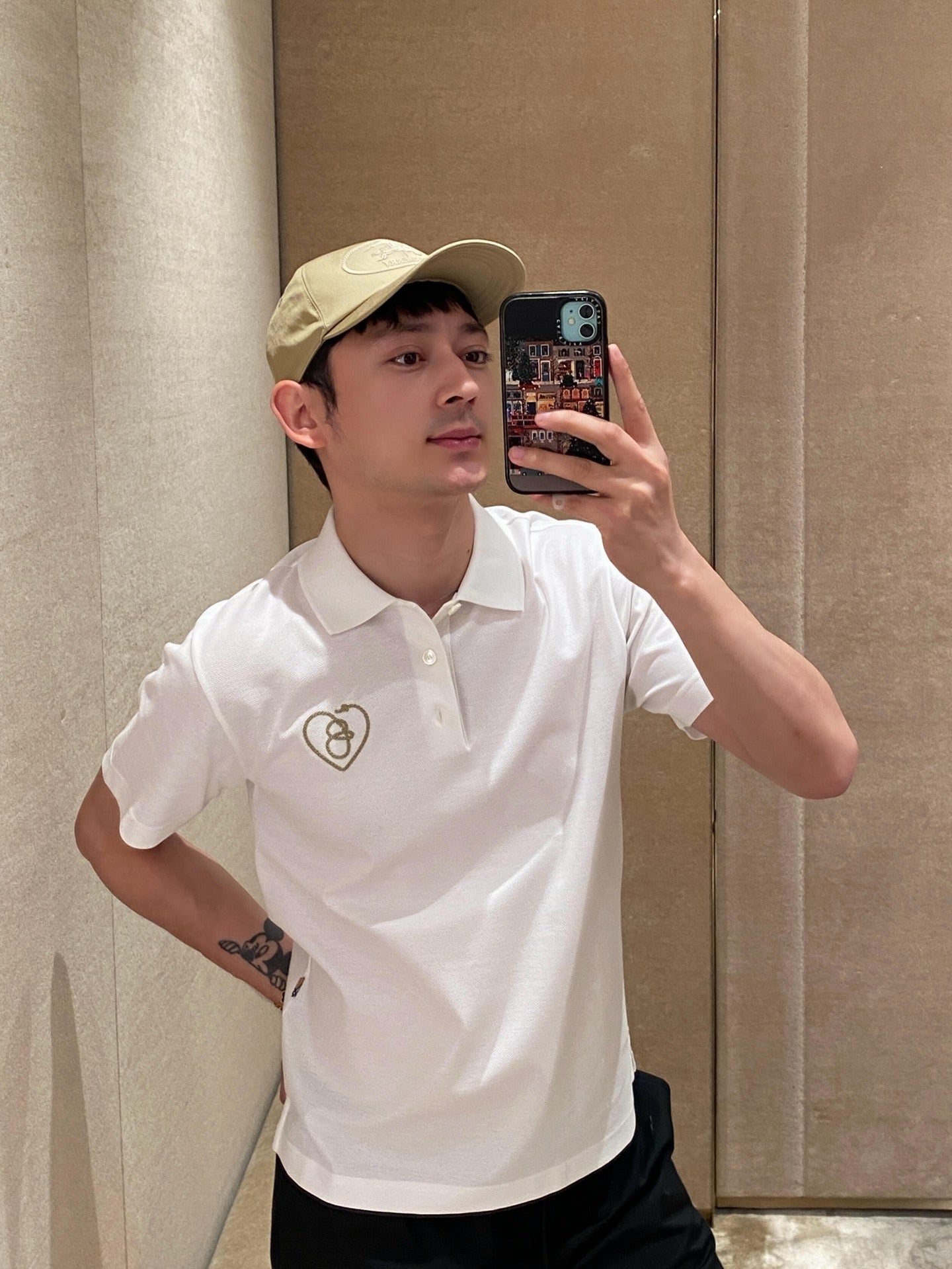 R공장 / 버버리 남성 하트 알파벳 B 패턴 면 폴로 반팔 셔츠