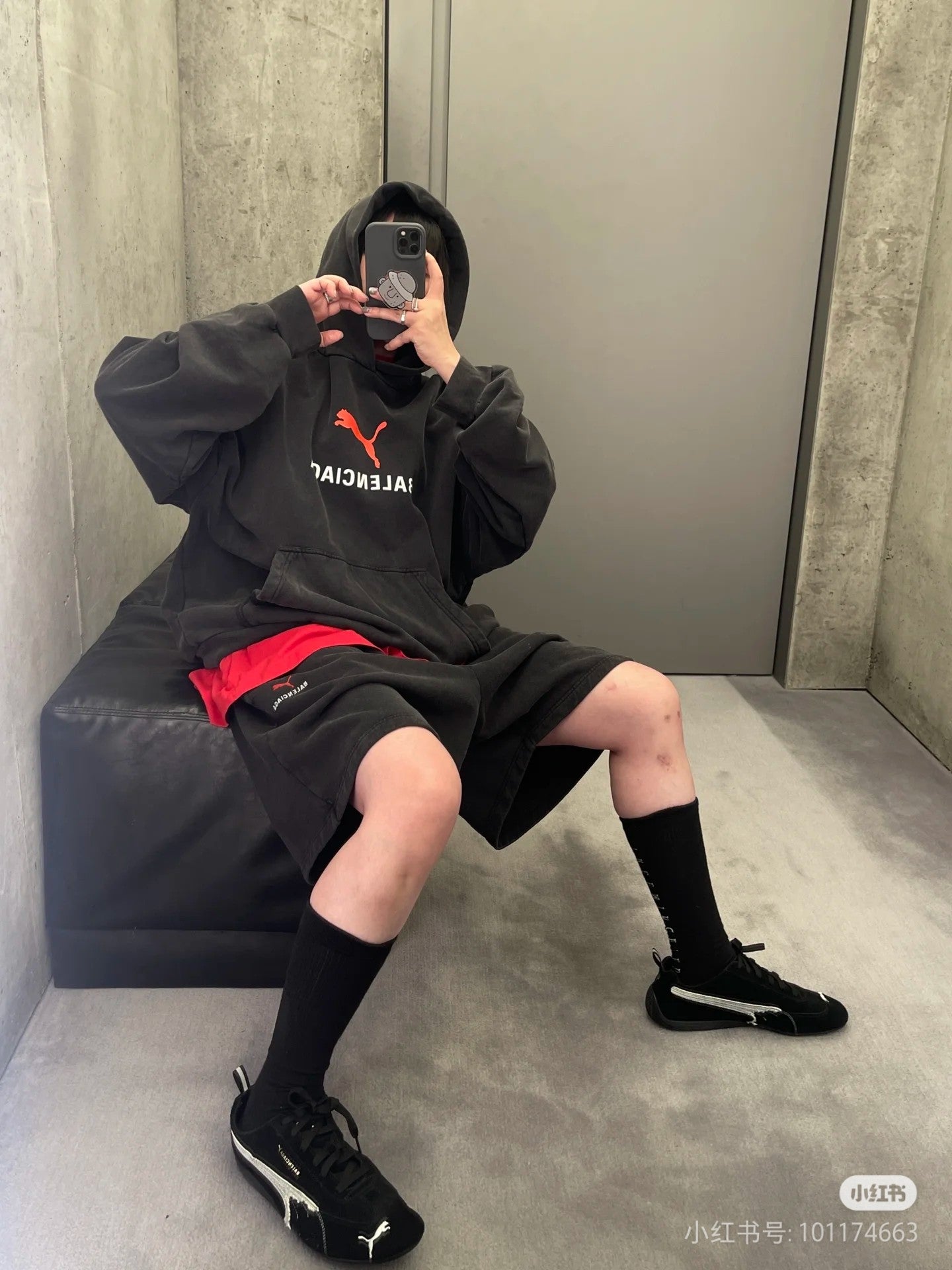 GTR / 발렌시아가  남성 워싱 후드티