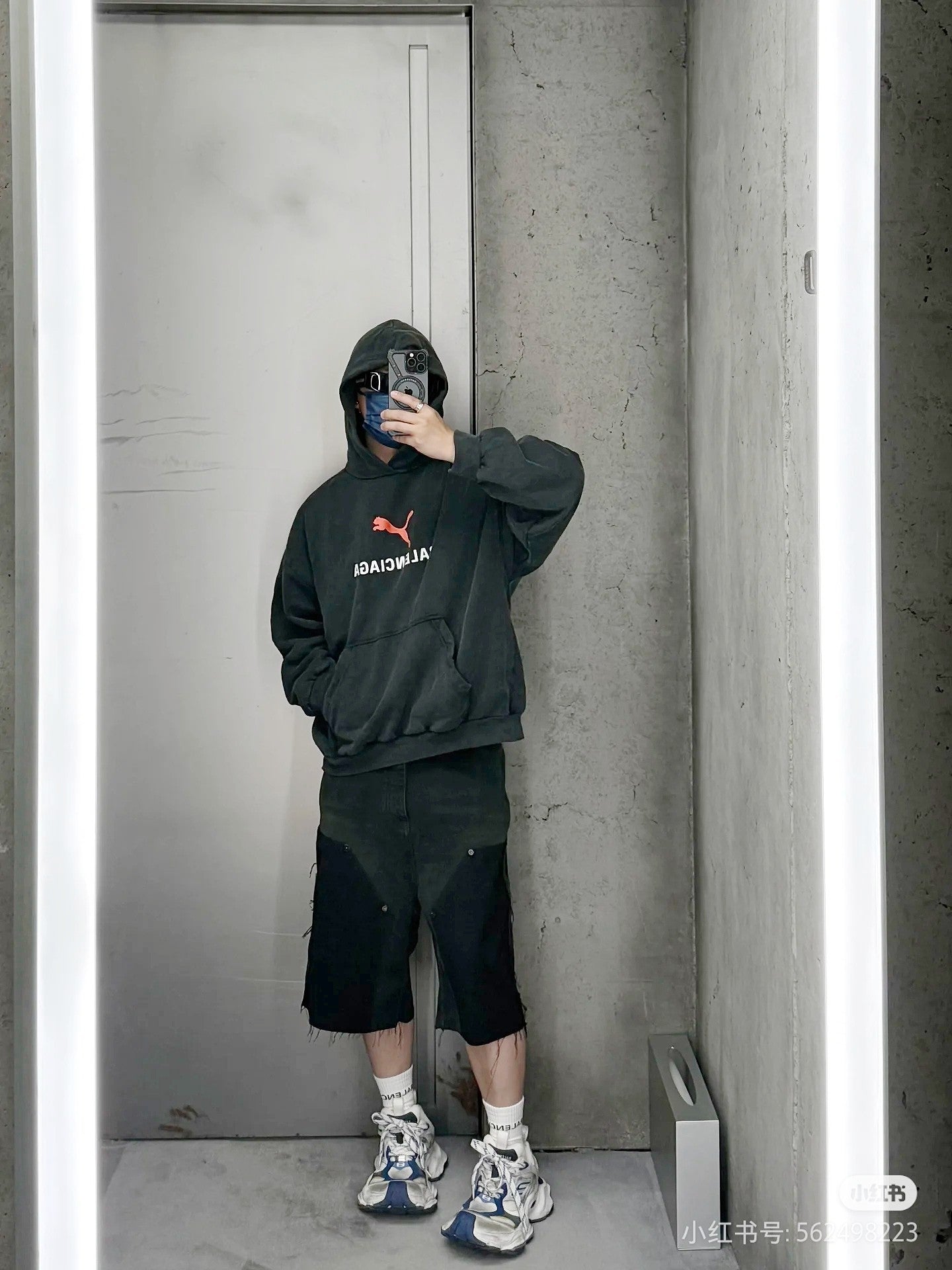 GTR / 발렌시아가  남성 워싱 후드티