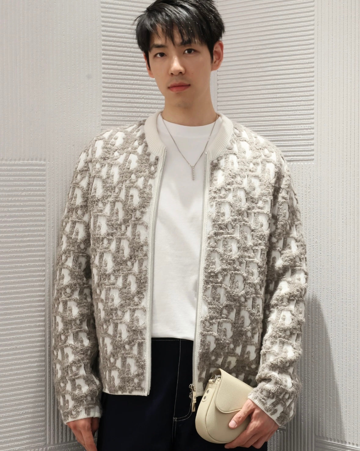 체인2호 / 디올 남성 플라워 니트 카디건