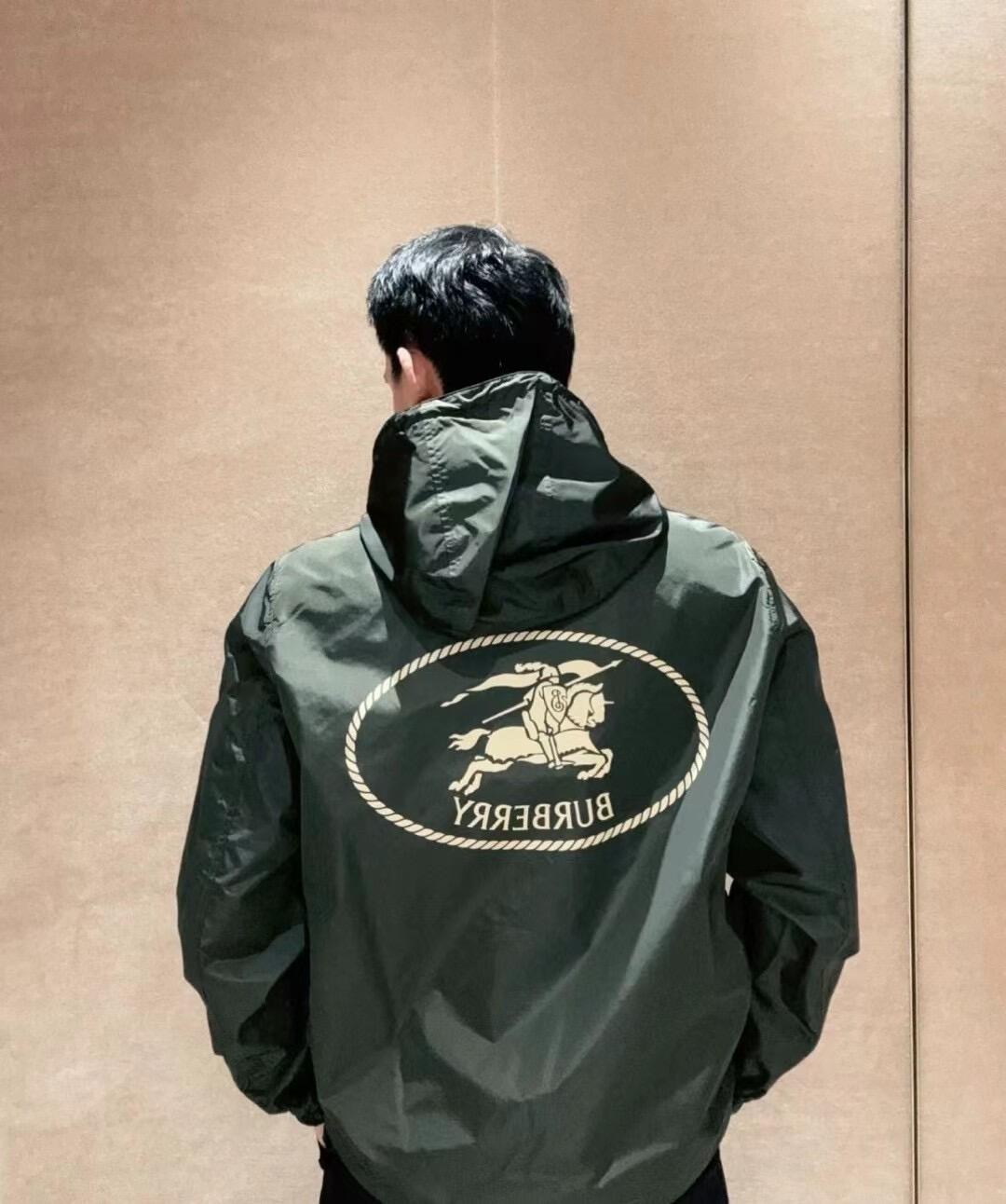 R공장 / 버버리 남성 나일론 자켓