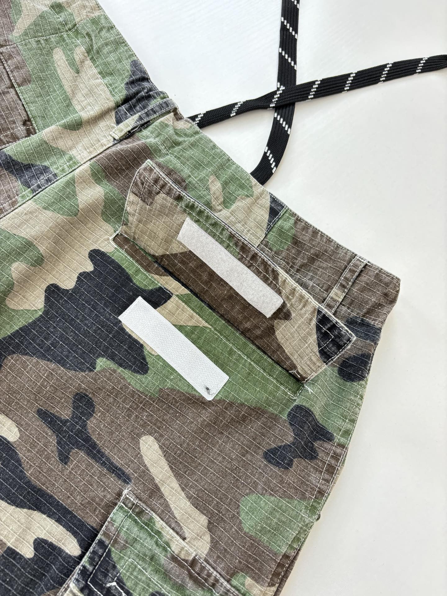 체인2호 / 발렌시아가 남성 다포켓 바지