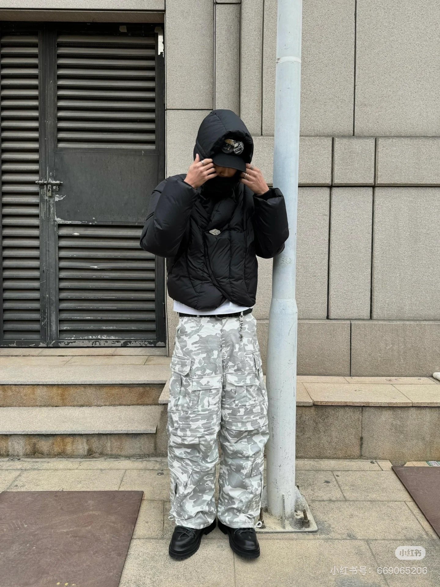체인2호 / 발렌시아가 남성 다포켓 투피스 바지