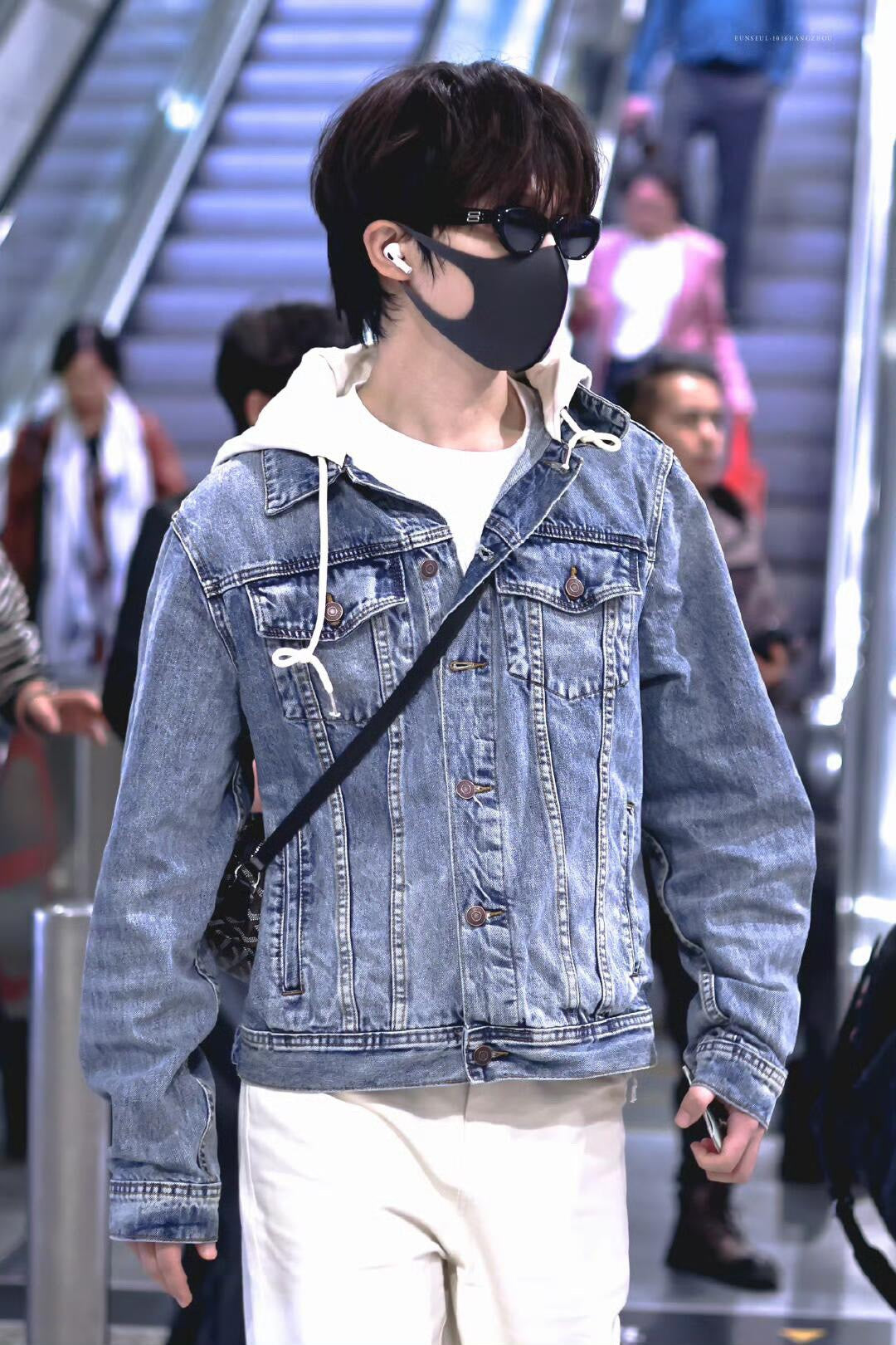BVG / 셀린느 남성 여성 후드 데님 자켓