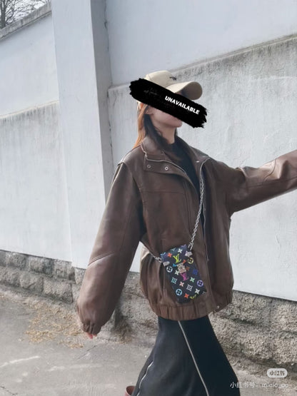 양 공장 / 루이비통 핸드폰 가방