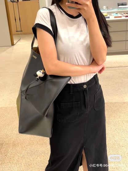 양 공장 / 로에베 기하학 가방