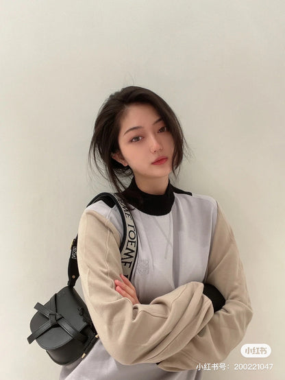 양 공장 / 로에베 새들백