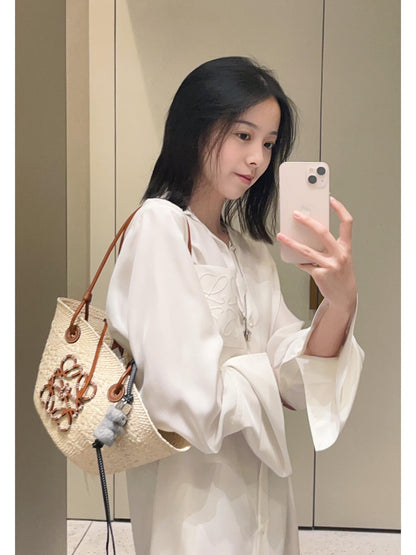 양 공장 / 로에베 밀짚 가방