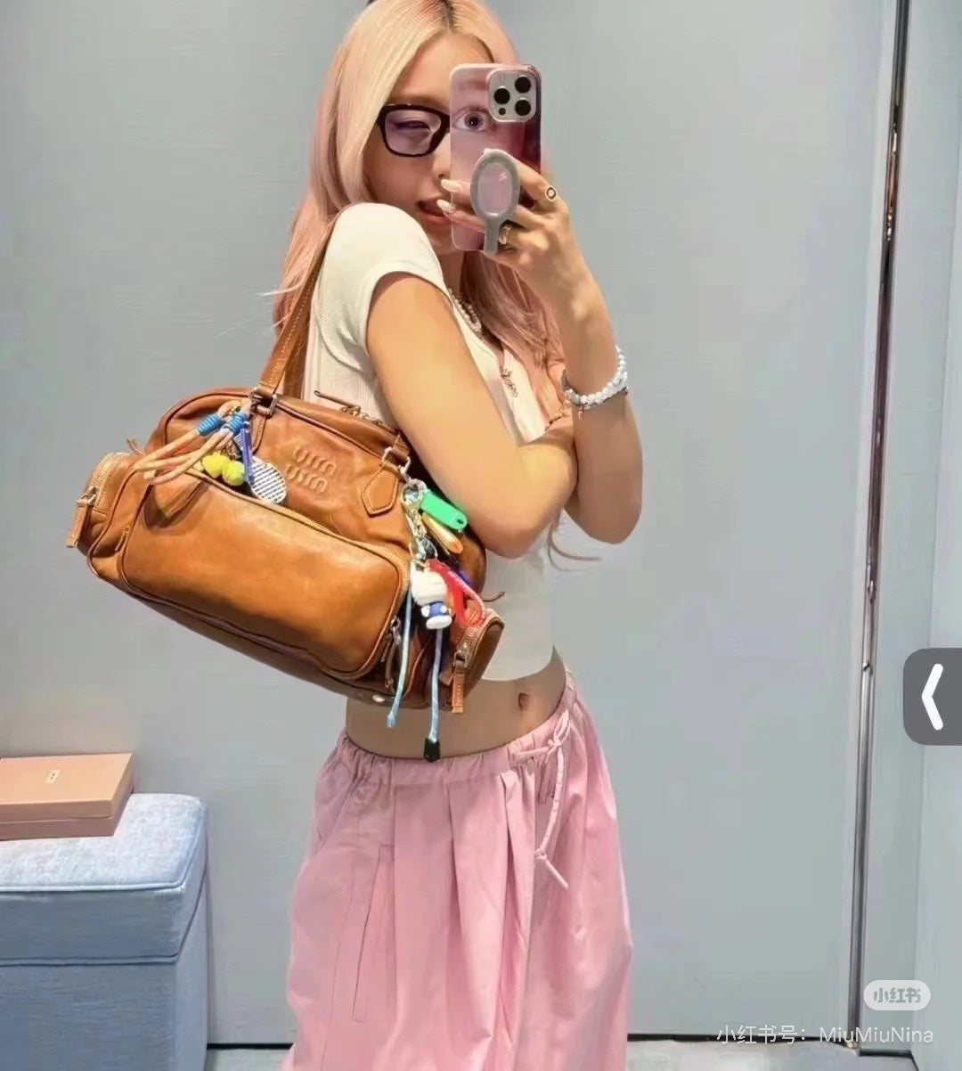 양 공장 / 미우미우 모터 백