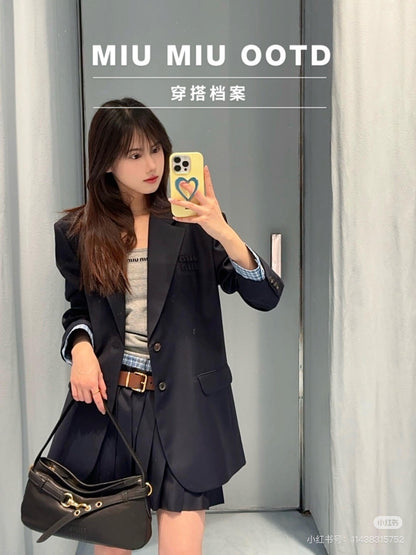 양 공장 / 미우미우 겨드랑이 가방