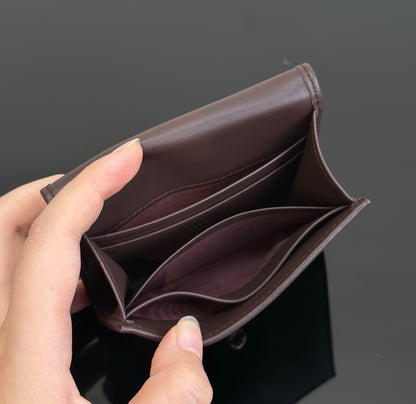 양 공장 / 미우미우 카드 지갑