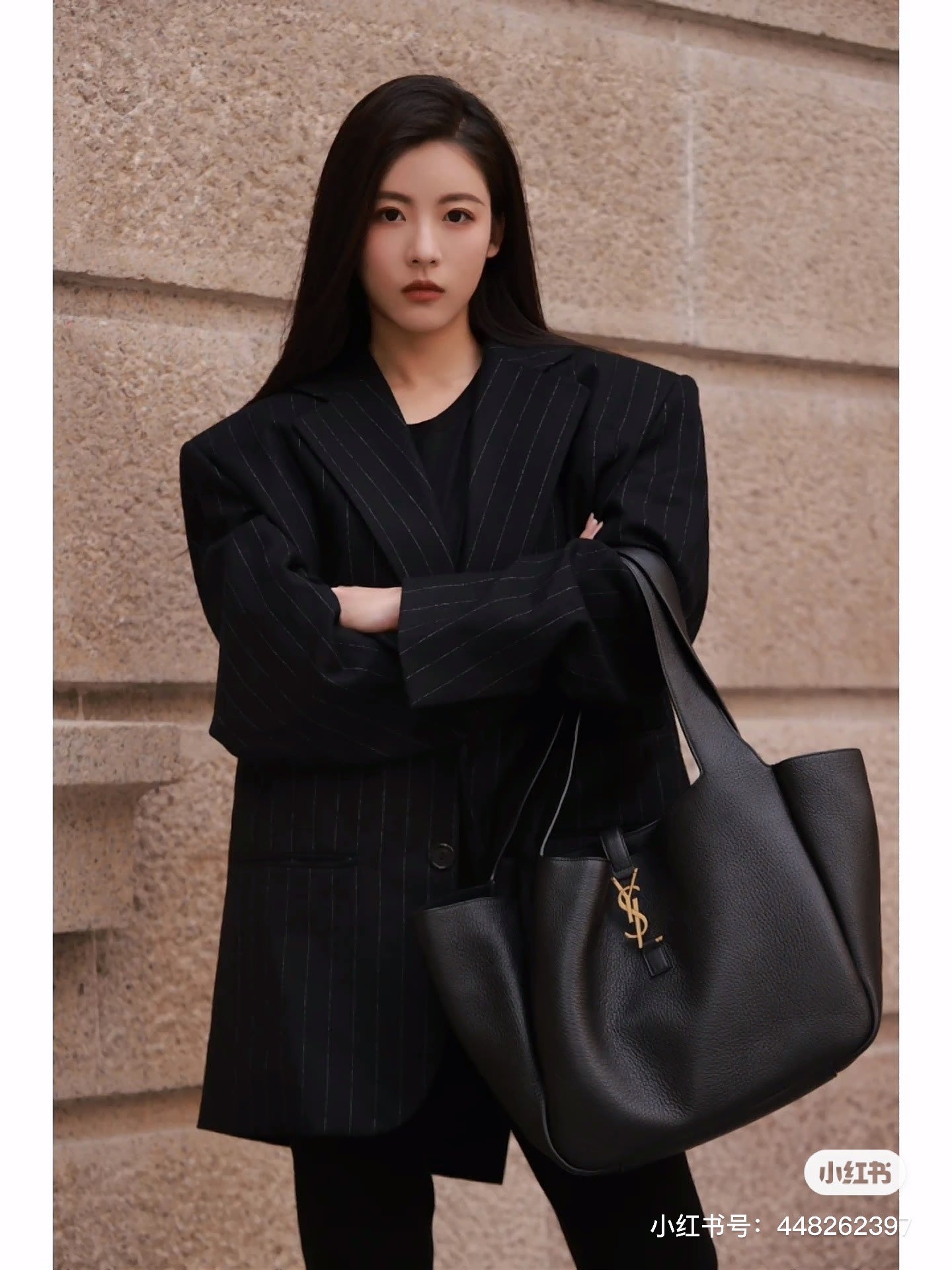 양 공장 / 생로랑 토드 백