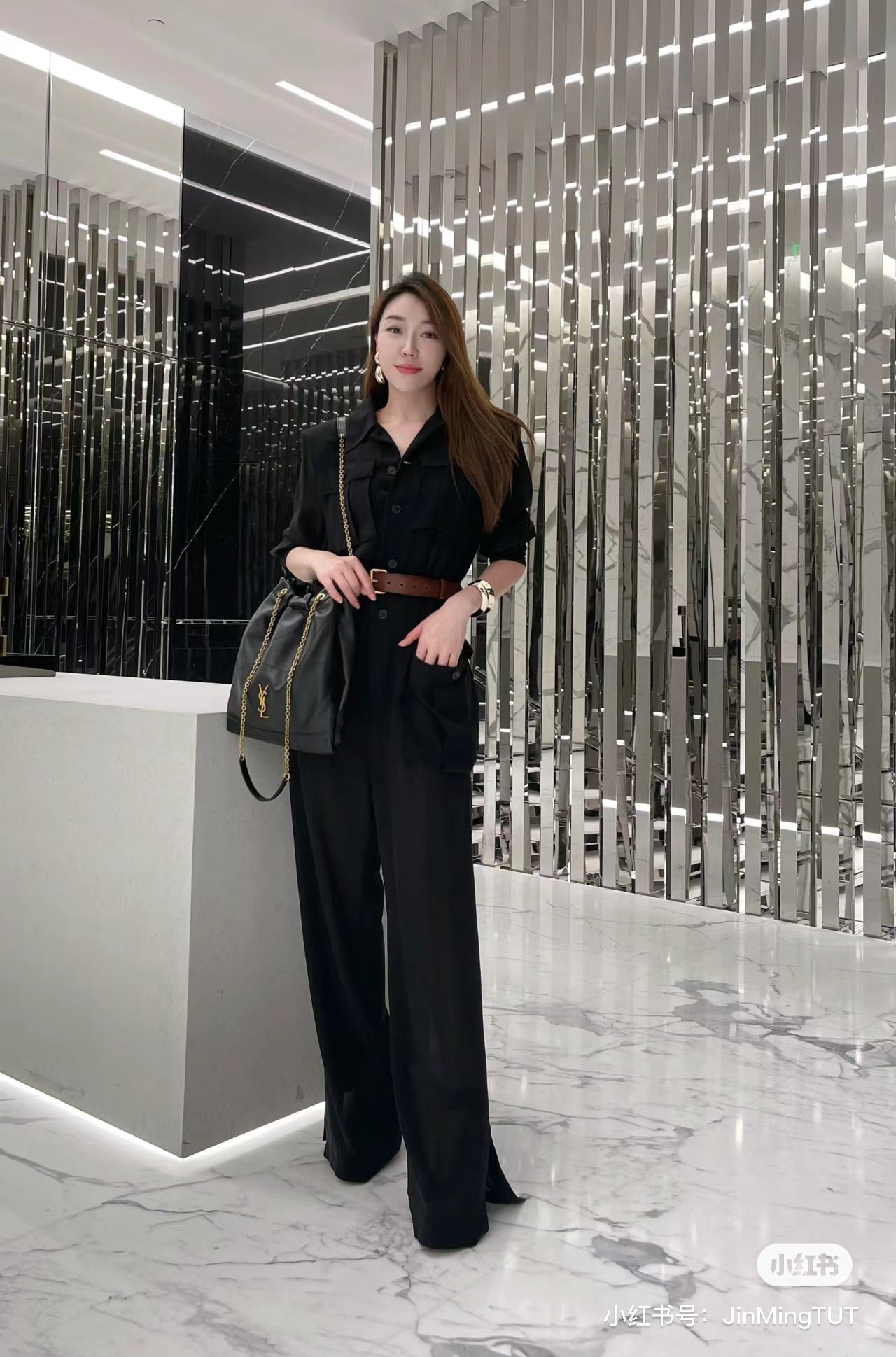 양 공장 / 생로랑 쓰레기 봉투 가방
