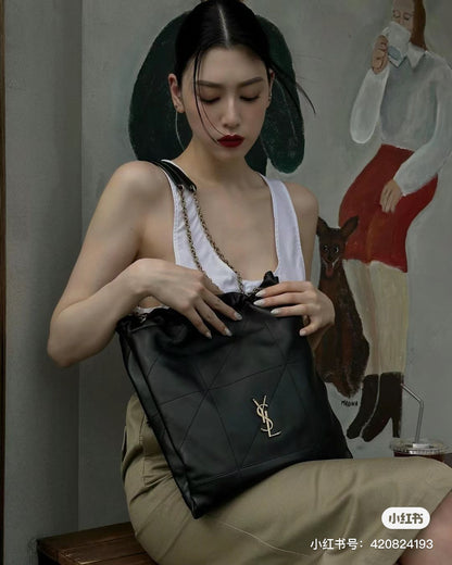 양 공장 / 생로랑 쓰레기 봉투 가방