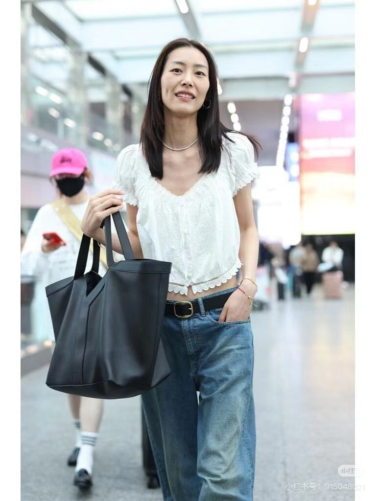 양 공장 / 생로랑 쇼퍼 백