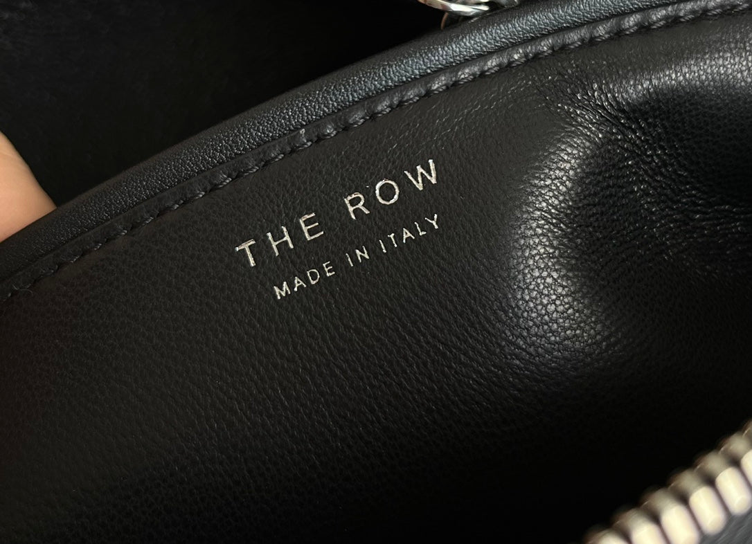 양 공장 / The Row 겨드랑이 가방