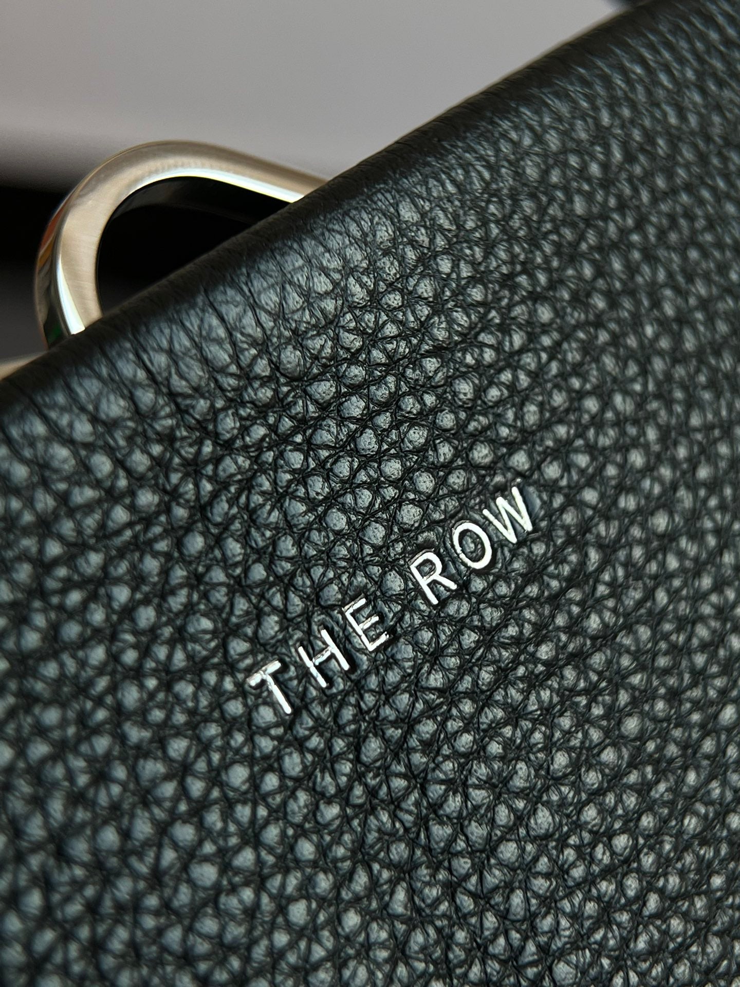 양 공장 / The Row 토드 백