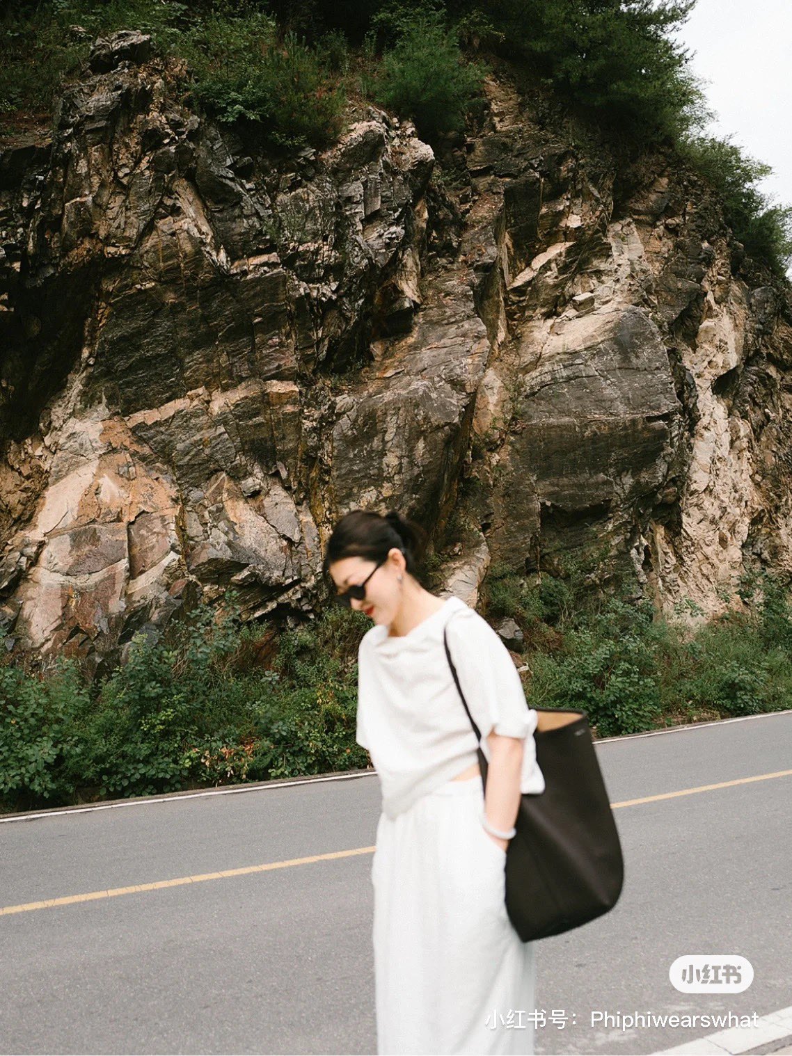 양 공장 / The Row 버킷 백