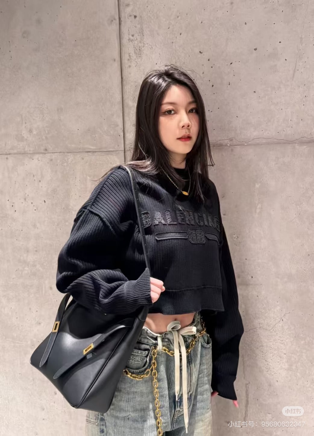 양 공장 / 발렌시아가 버킷 백