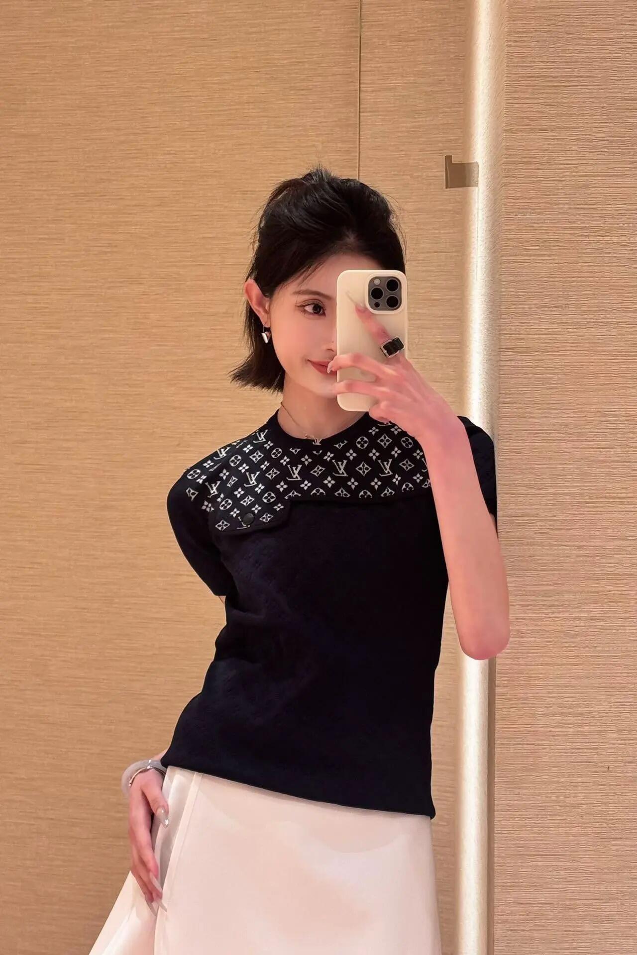R공장 / 루이비통 여성 니트 반팔