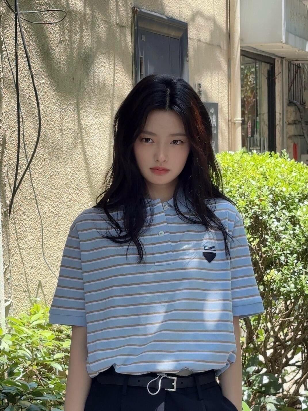 R공장 / 프라다 여성 니트 반팔