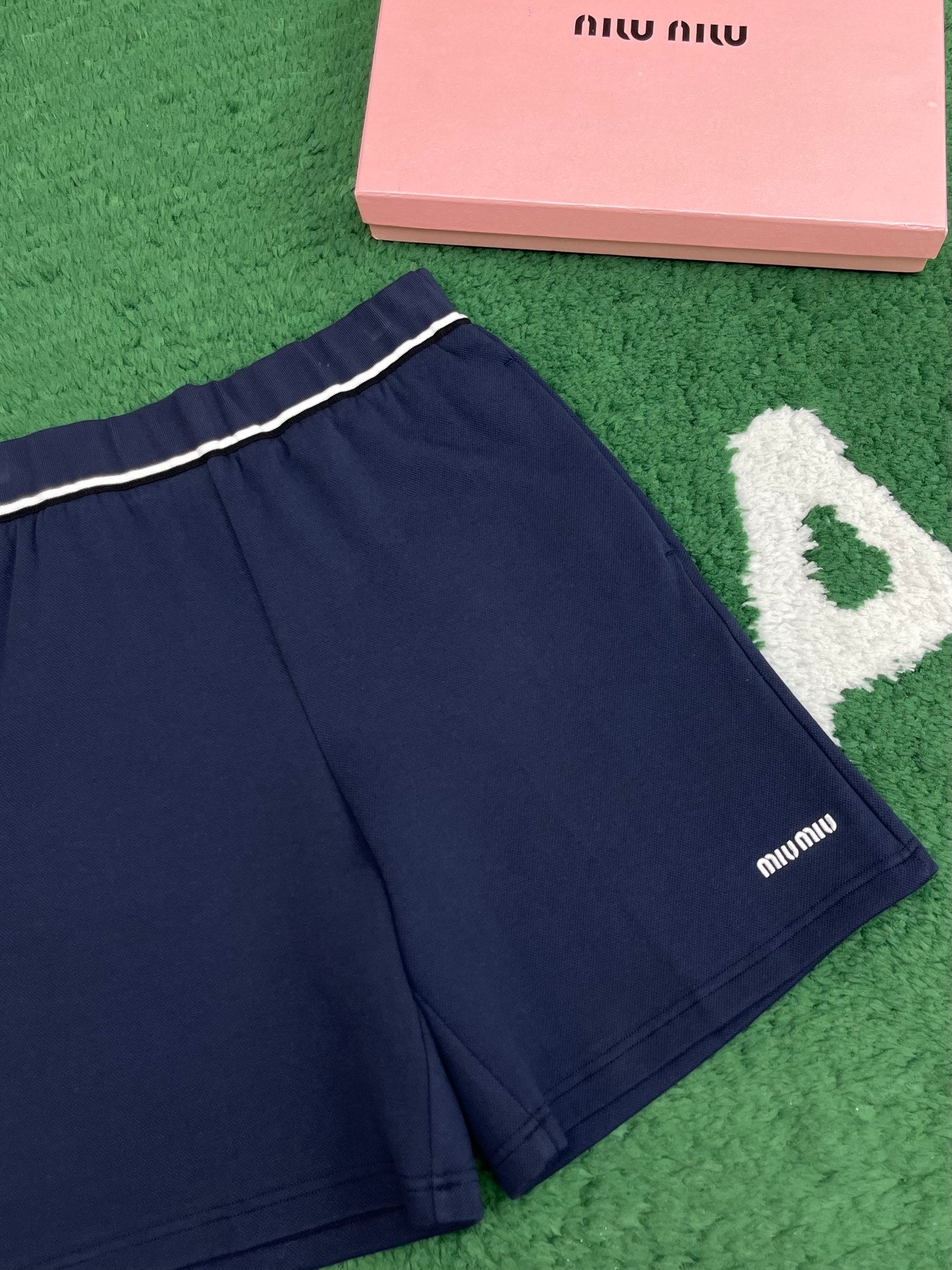 R공장 / 미우미우 남성 여성 캐주얼 반바지