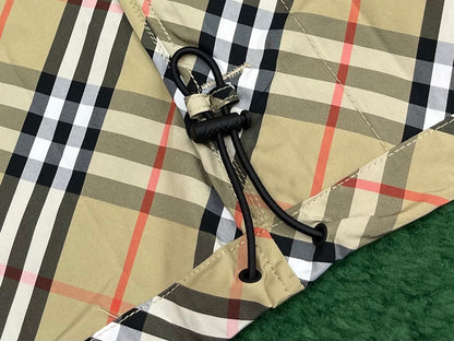 R공장 / 버버리 여성 후드 점퍼