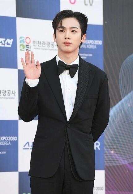 R공장 / 디올 남성 블랙 바지